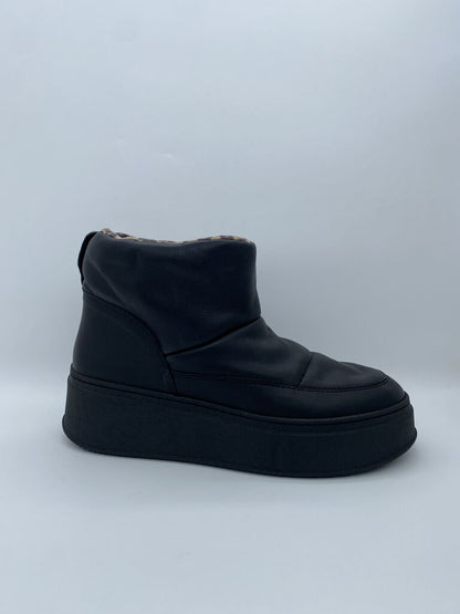 Black Quilted Platform Boot with Shearling Lining