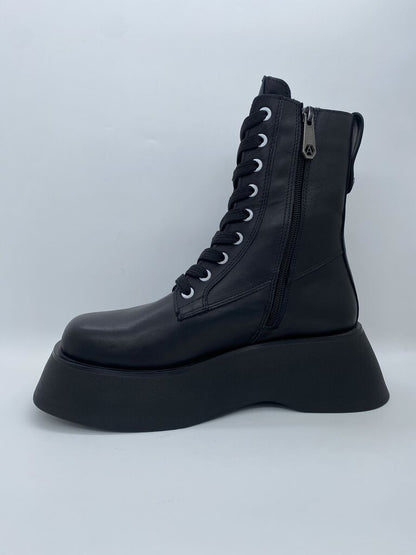 Black Platform Leather Boots with Chunky Sole