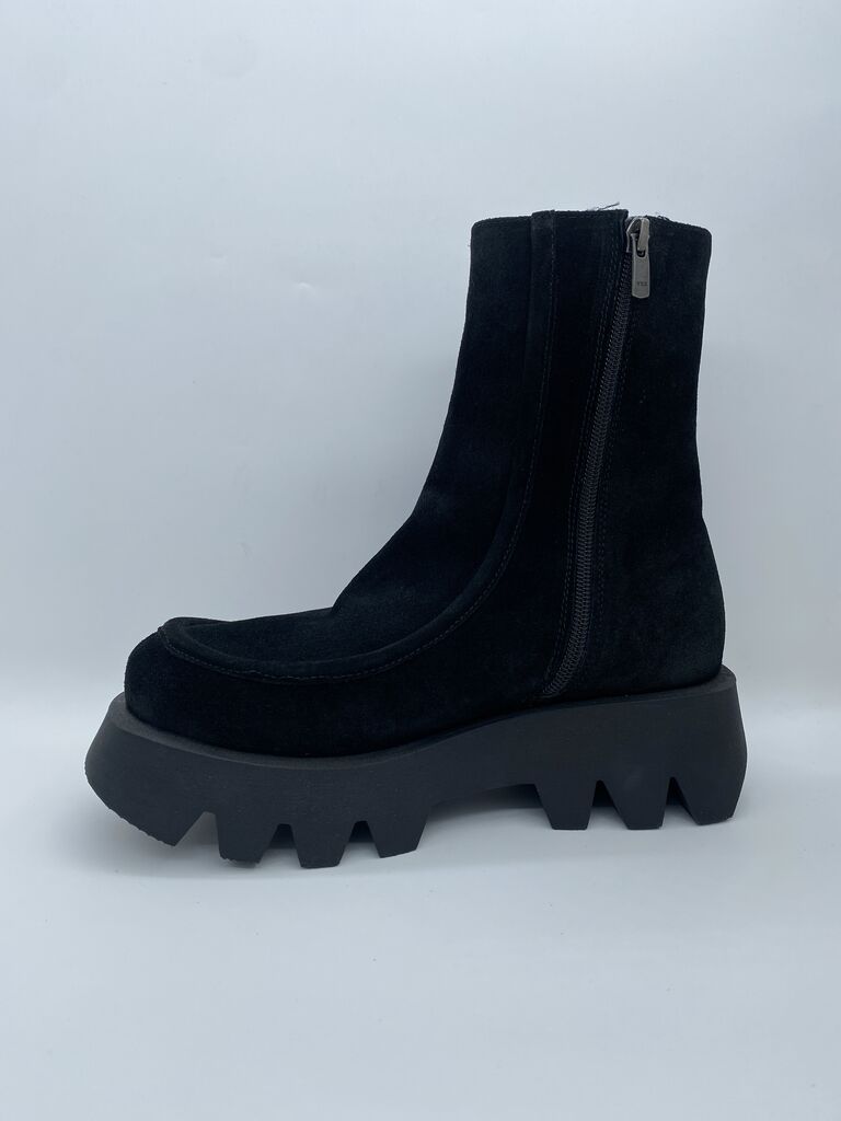 Suede BLACK