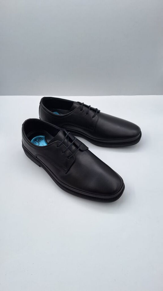 Black Leather Derby Shoes with Lace-Up Closure