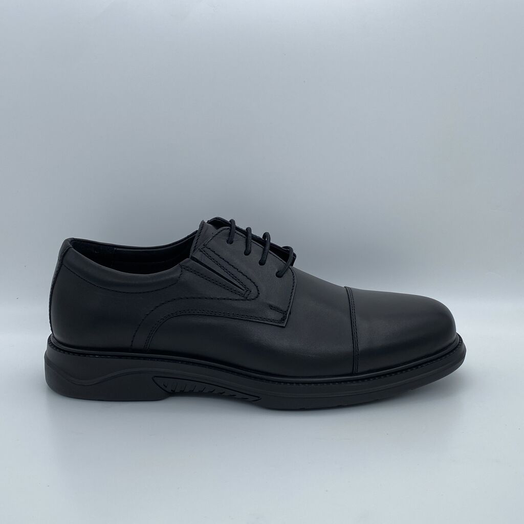 Black Leather Derby Shoe with Cap Toe
