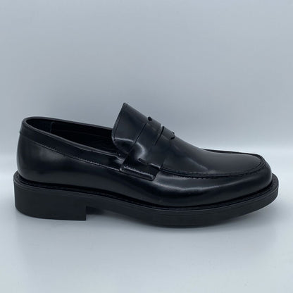 Black Leather Loafer with Classic Penny Strap