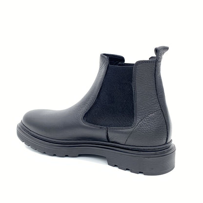 Black Textured Chelsea Boot with Chunky Sole
