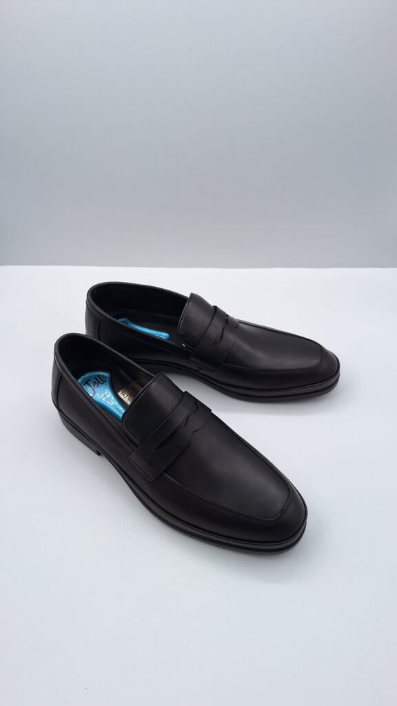 Black Leather Loafers with Classic Penny Strap