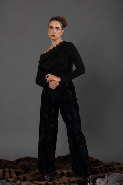 Black Textured Trousers with Wide Leg