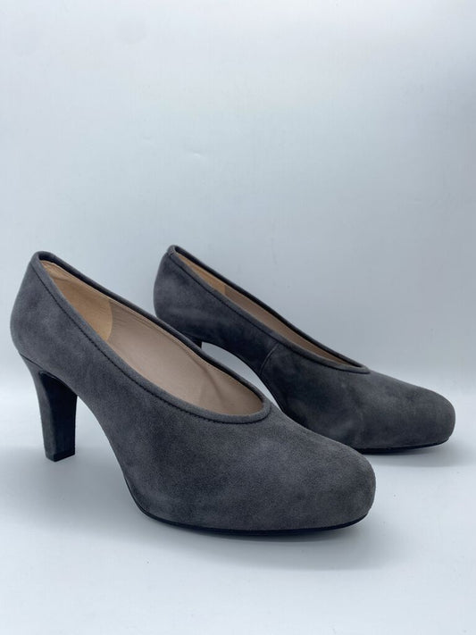 Gray Suede Pumps with Rounded Heel