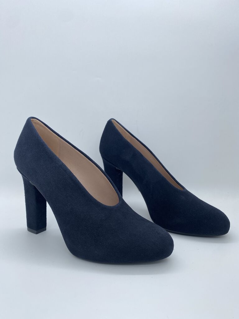 Navy Suede Heeled Pumps with Rounded Toe