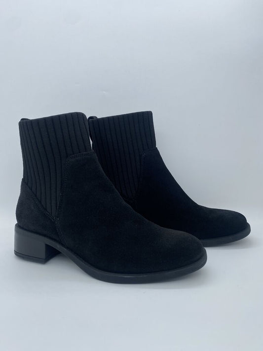 Black Suede Ankle Boots with Ribbed Knit Collar
