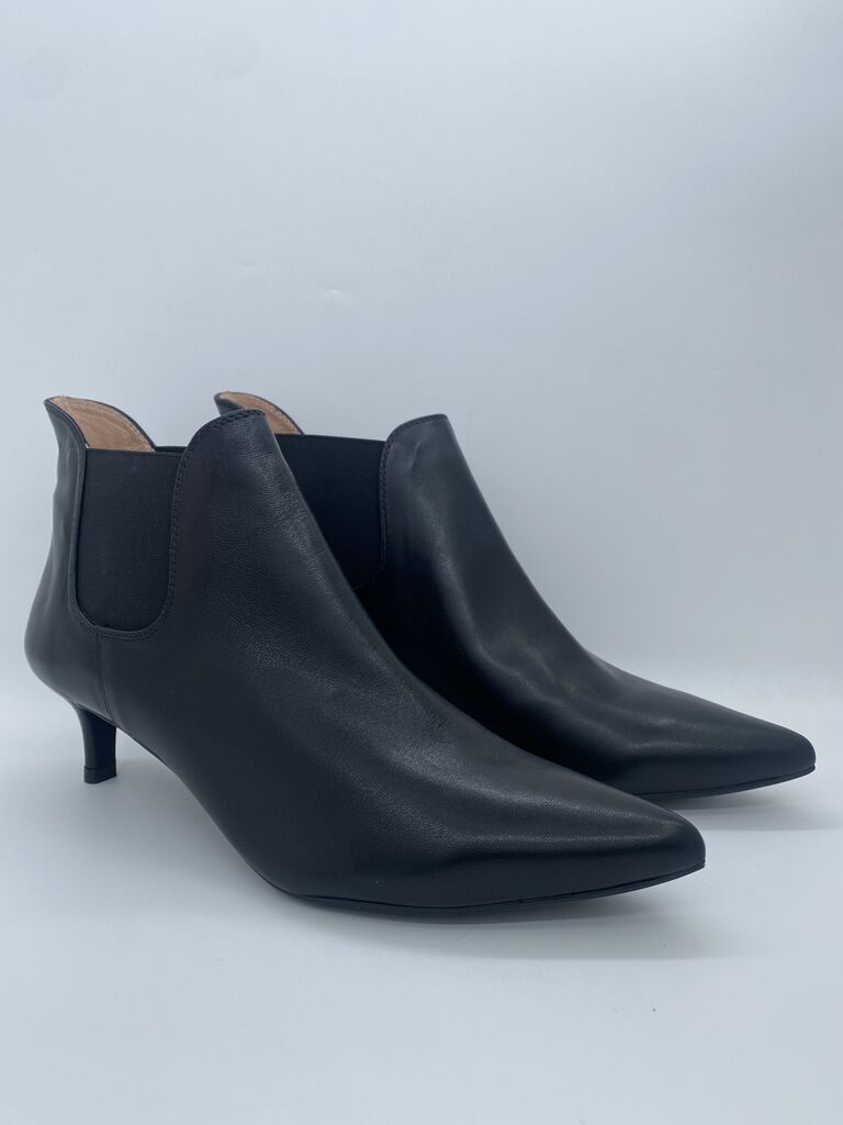 Black Leather Ankle Boots with Kitten Heel