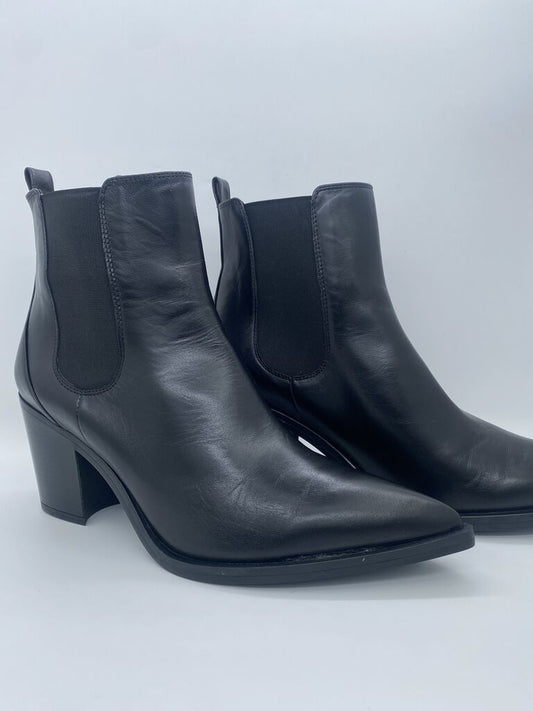 Black Leather Ankle Boots with Stacked Heel