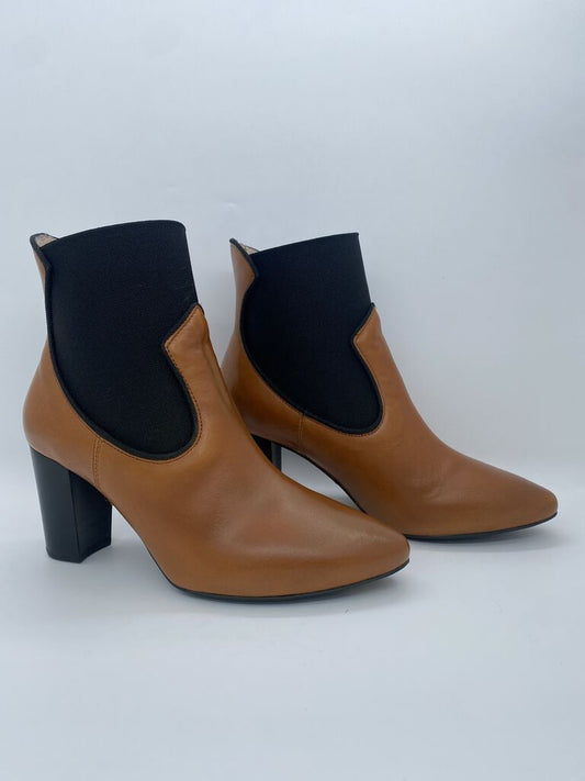 Tan Leather Ankle Boots with Elastic Panels