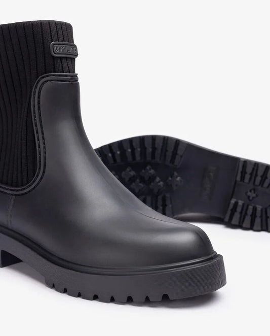 Black Rubber Ankle Boot with Ribbed Side