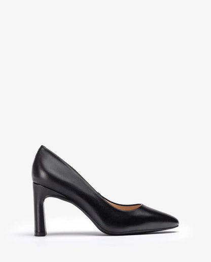 Black Leather Pumps with Sleek Heel