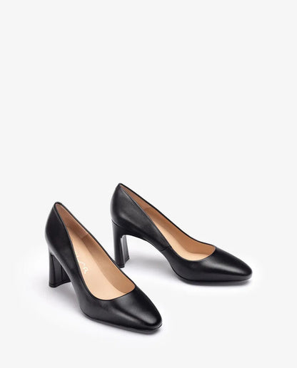 Black Leather Pumps with Sleek Heel