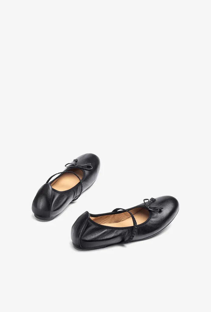 Black Leather Ballet Flats with Strap