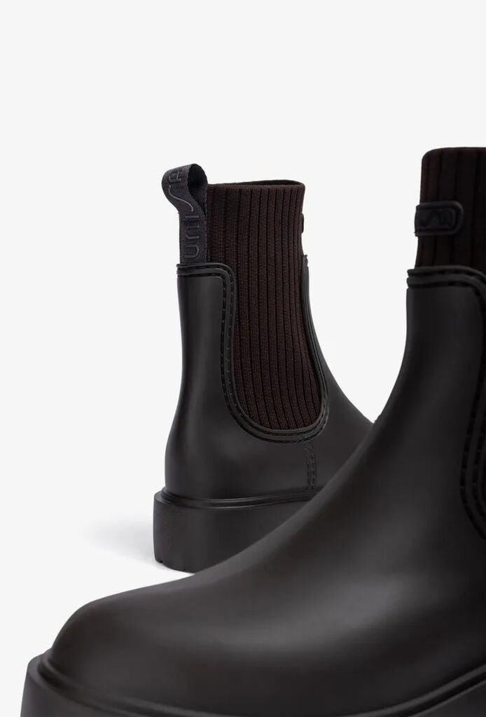 Black Knit Chelsea Boots with Ribbed Ankle