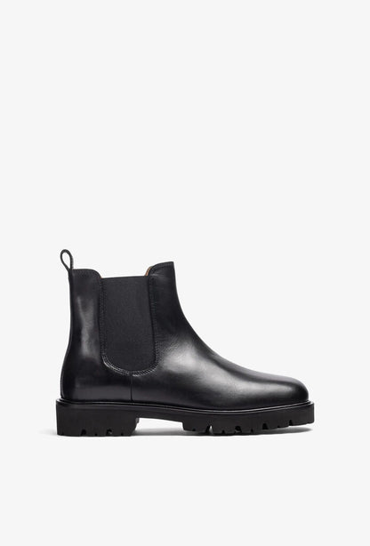 Black Leather Chelsea Boot with Lug Sole