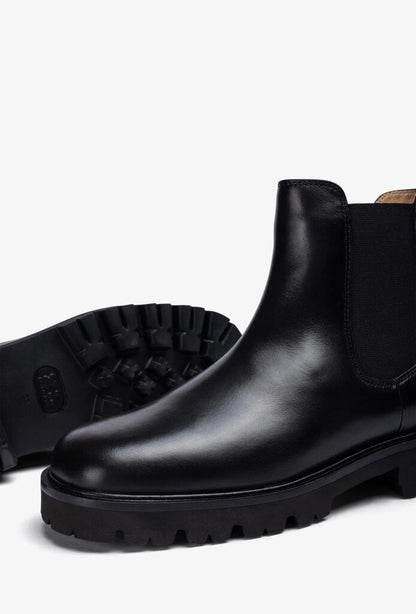 Black Leather Chelsea Boot with Lug Sole