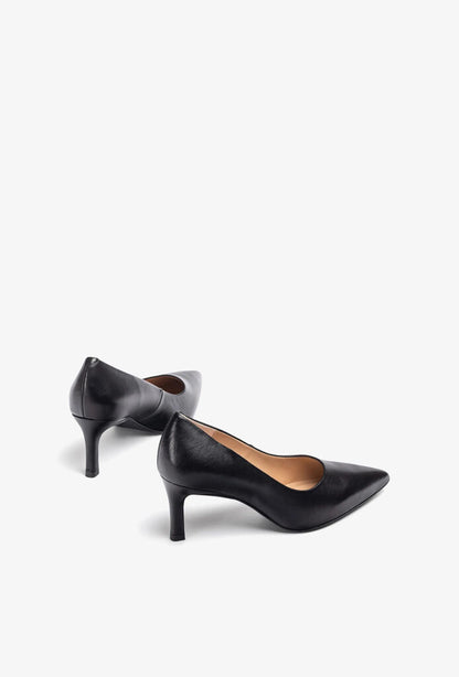 Black Leather Pointed Toe Heels with Sleek Design