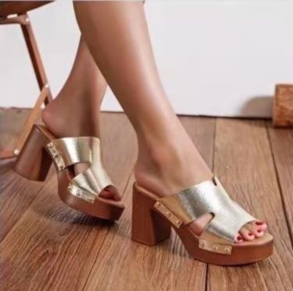 Heeled Mule Open-Toe Laminato GOLD