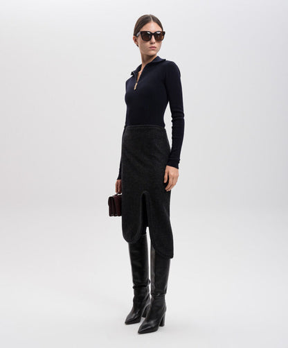 Elegant Black Knit Midi Skirt with Unique Cut