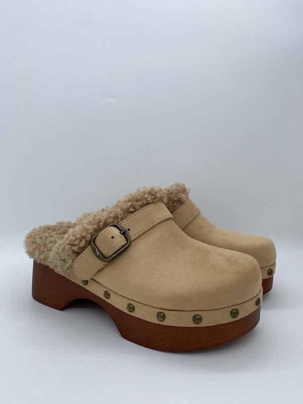 Beige Faux Fur Lined Clogs with Buckle