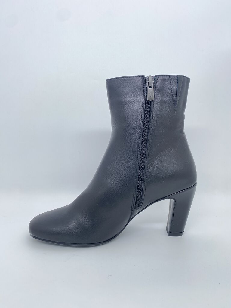 Black Leather Ankle Boots with Block Heel