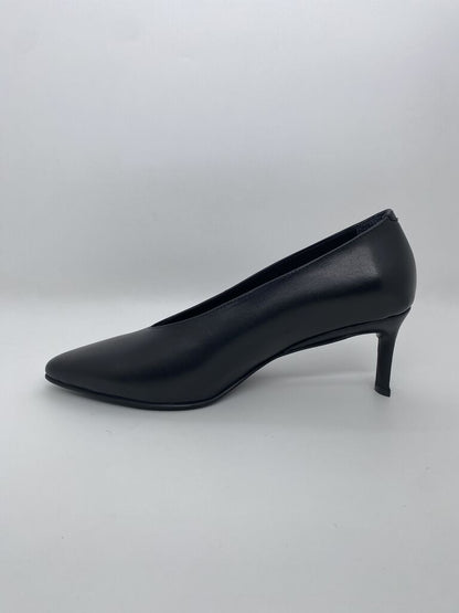 Black Sleek Leather Heel with Pointed Toe