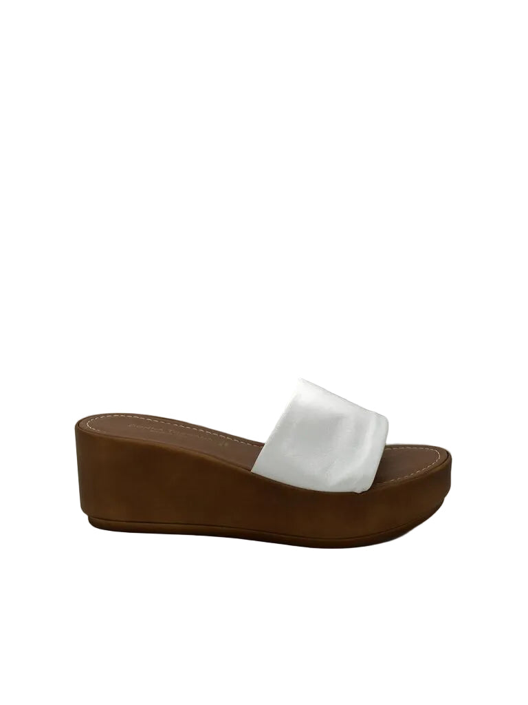 White Textured Sandal with Platform Heel