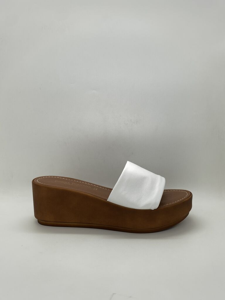 White Textured Sandal with Platform Heel