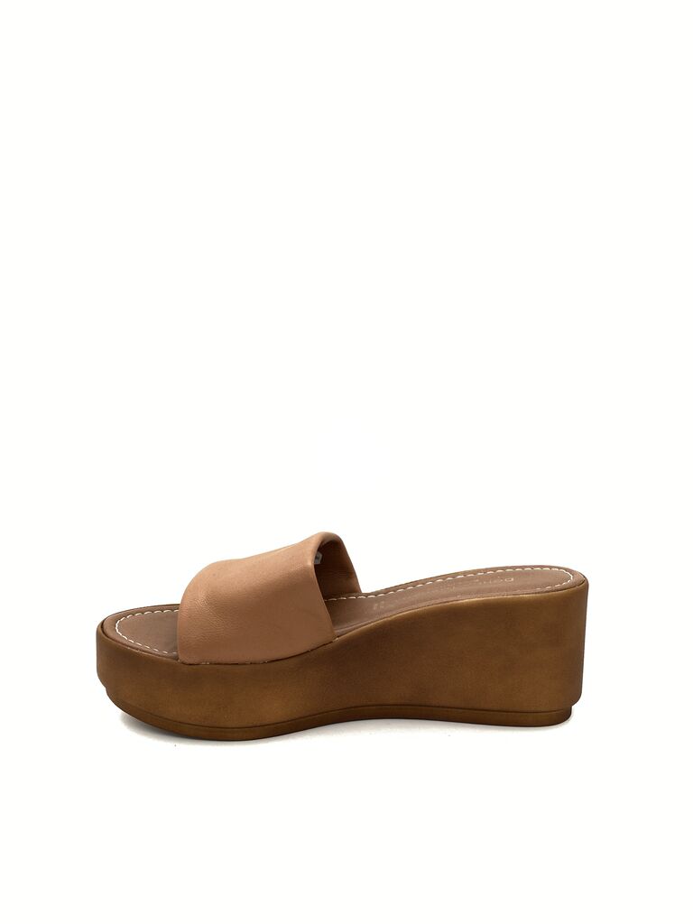 Cognac Platform Slide Sandals with Cushioned Footbed