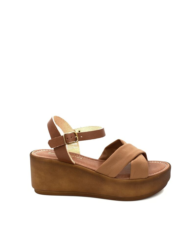 Brown Platform Sandal with Crossed Straps