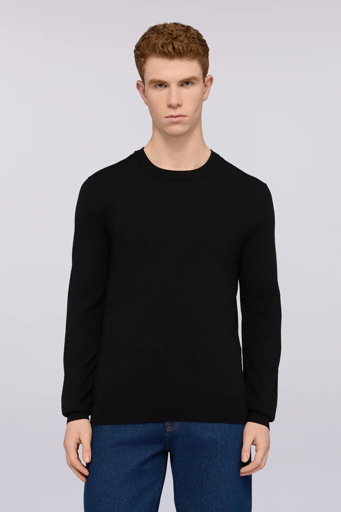 Black Knit Long-Sleeve Crew-Neck Sweater