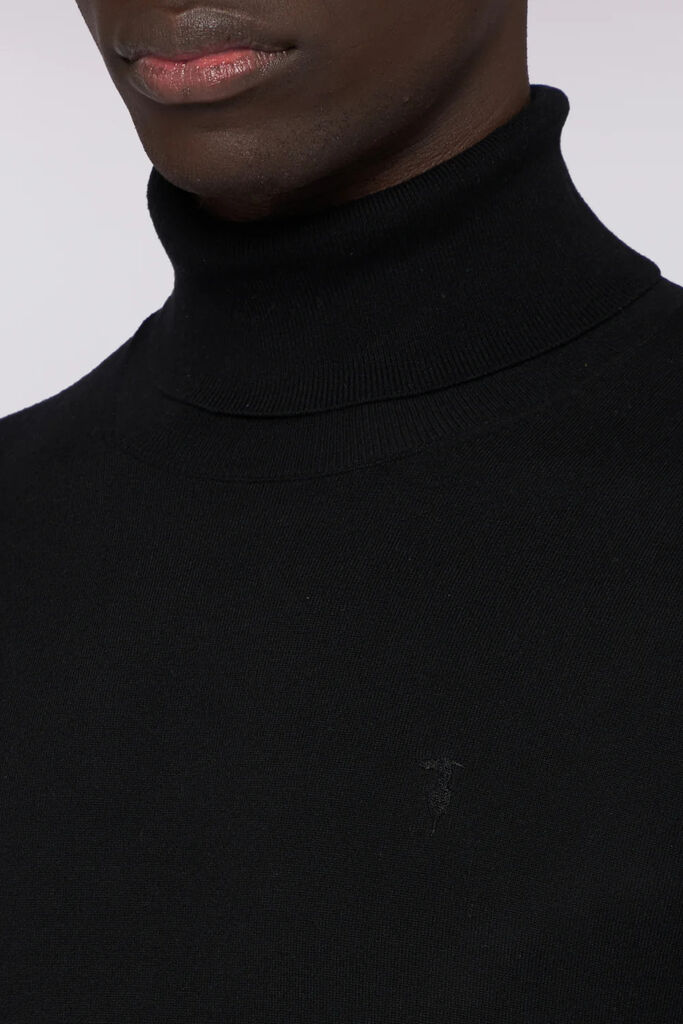 Black Knit Turtleneck Sweater with Long Sleeves
