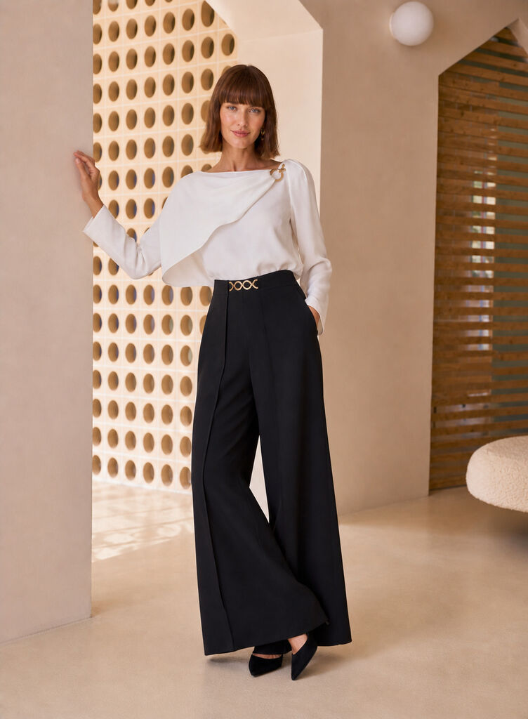 BLOUSE AND TROUSERS Unique BLANCO