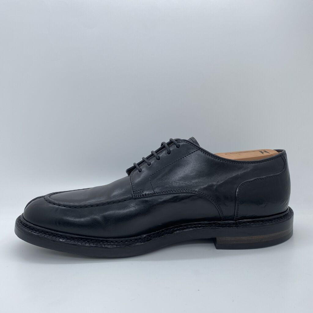 Black Leather Oxford Shoe with Stitched Detail