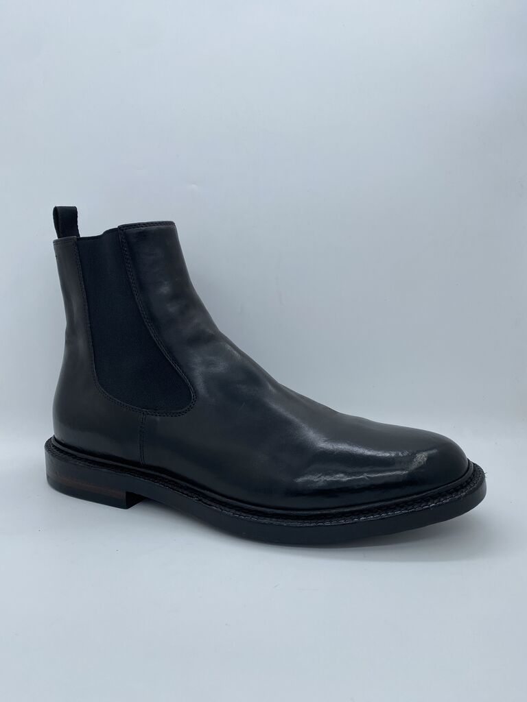 Black Leather Chelsea Boot with Elastic Side Panels