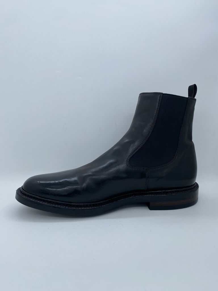 Black Leather Chelsea Boot with Elastic Side Panels