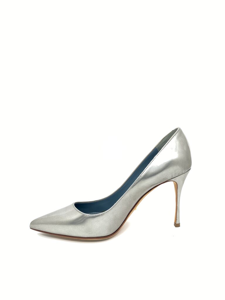 Silver Glossy Heeled Pump with Pointed Toe