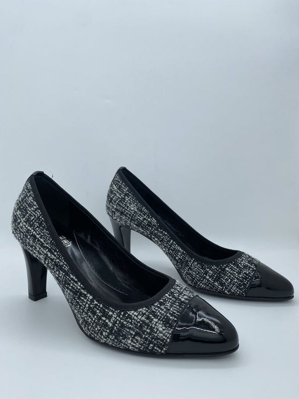 Black Tweed Heeled Pumps with Glossy Cap Toe
