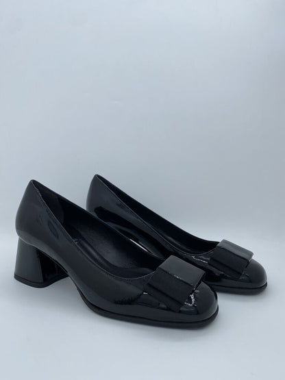 Black Patent Low Block Heel Shoes with Bow Accent