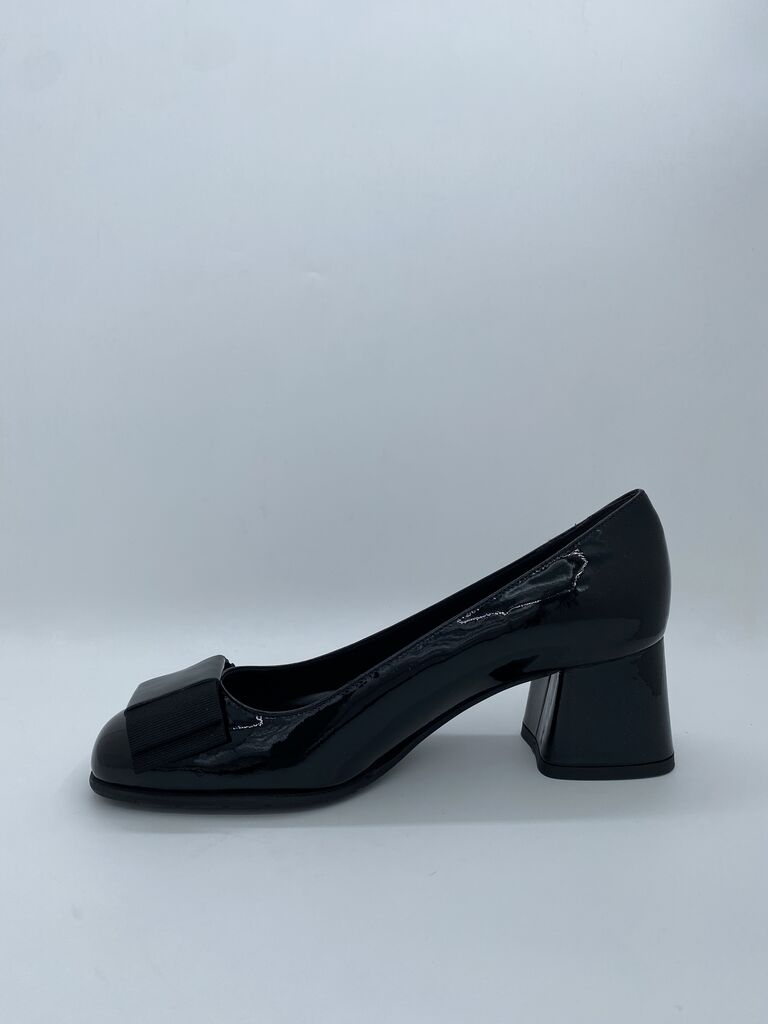 Black Patent Low Block Heel Shoes with Bow Accent