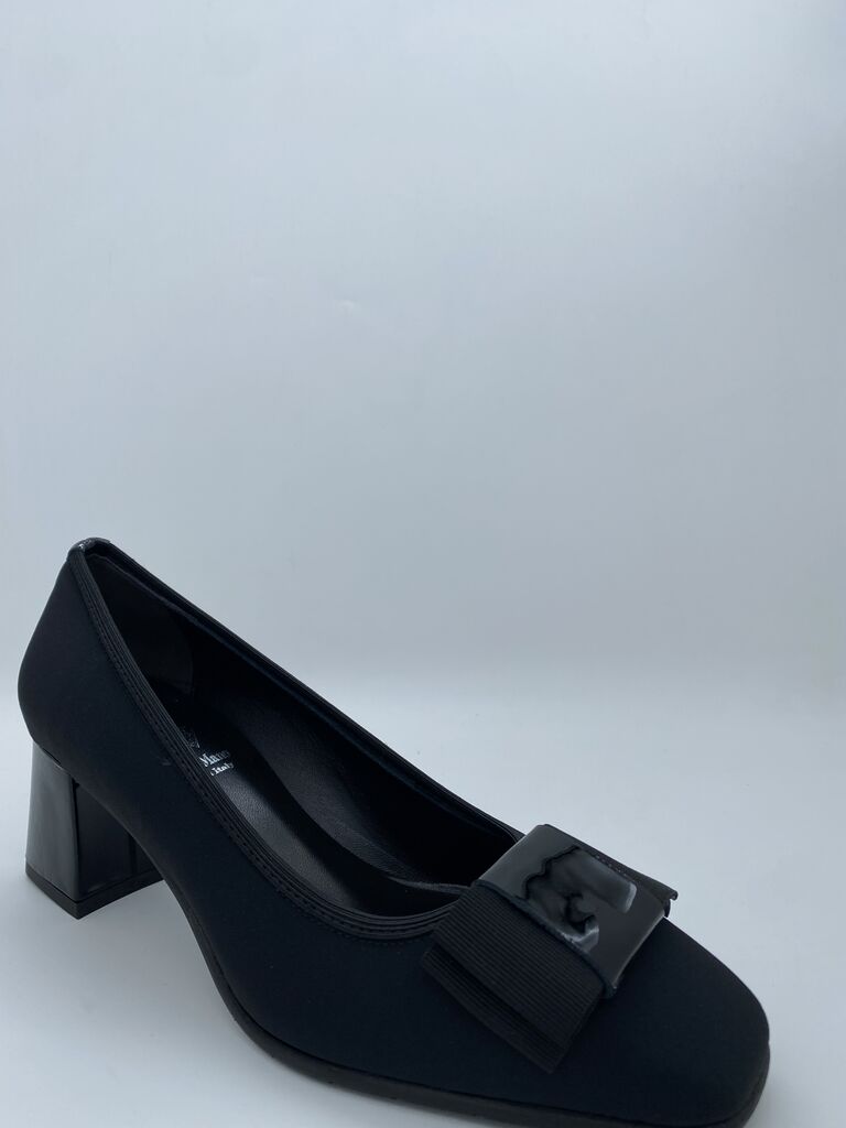 Black Bow-Embellished Block Heel Pumps