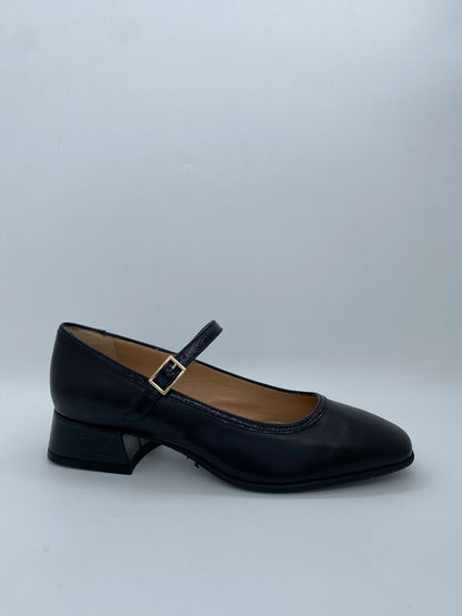 Black Leather Mary Jane Shoes with Block Heel