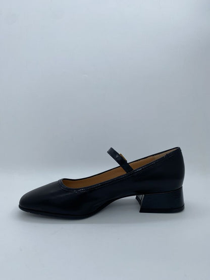 Black Leather Mary Jane Shoes with Block Heel