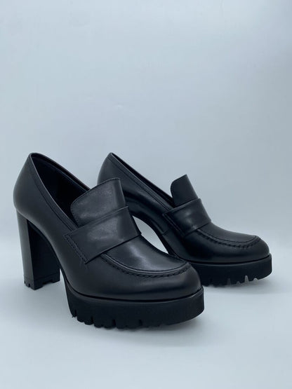Black Leather Heeled Loafers with Lug Sole