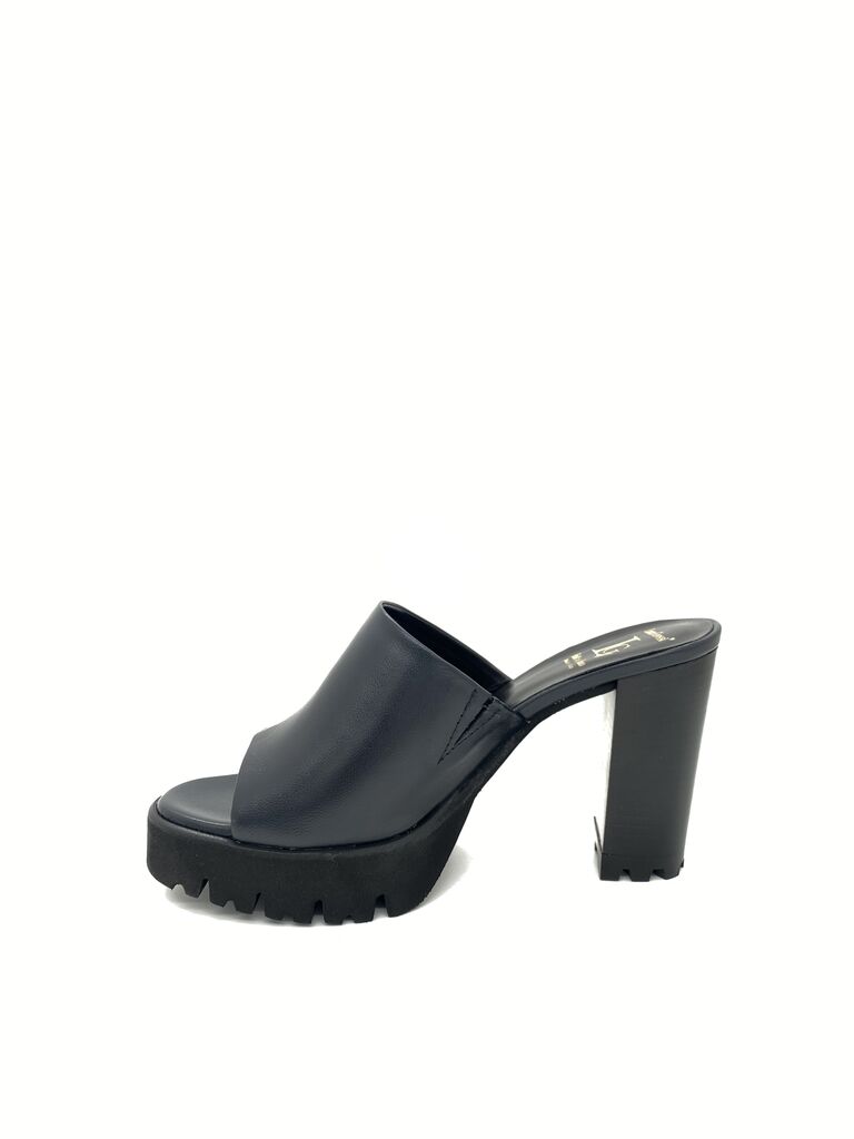 Black Chunky-Heeled Slide Sandal