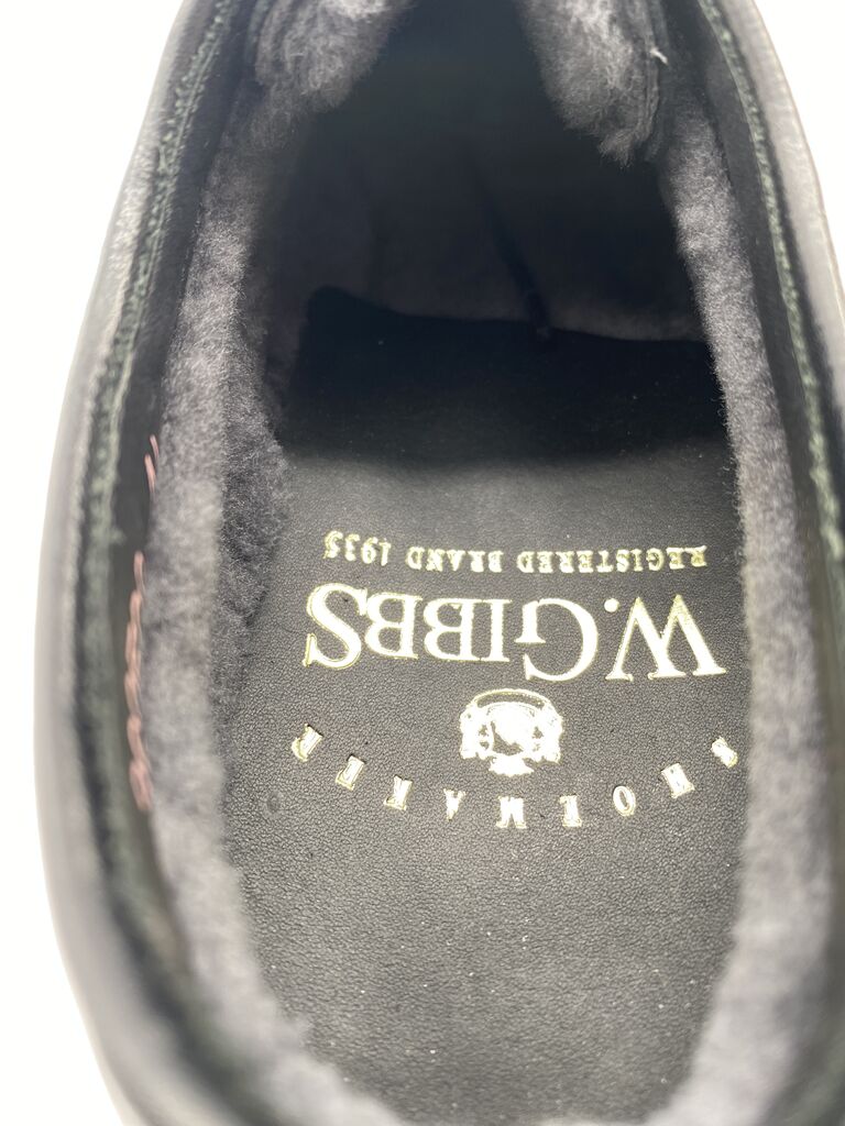 Black Leather Derby Shoe with Textured Sole