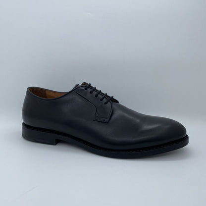 Black Leather Derby Shoes with Lace-Up Detail