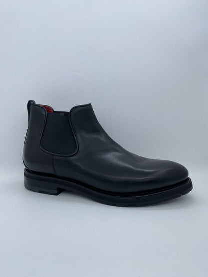 Black Leather Chelsea Boots with Elastic Panels